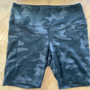 Black Camo women’s  Shorts- Danskin - size medium